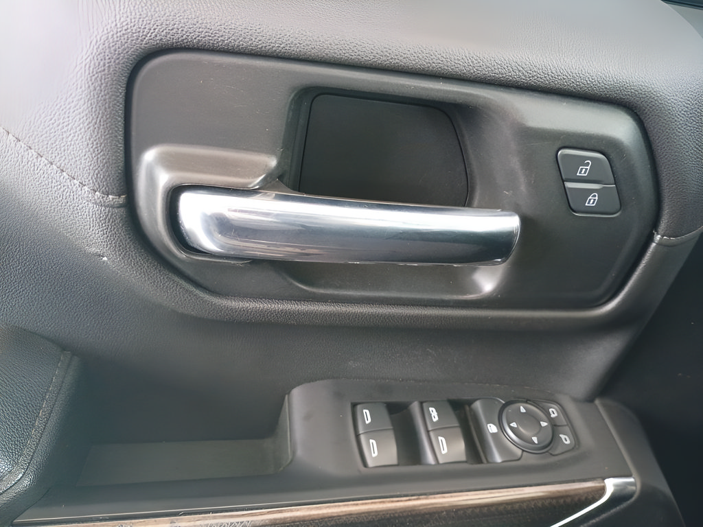 Used 2020 Chevrolet Silverado 1500 LT Trail Boss AWD/4WD image 16