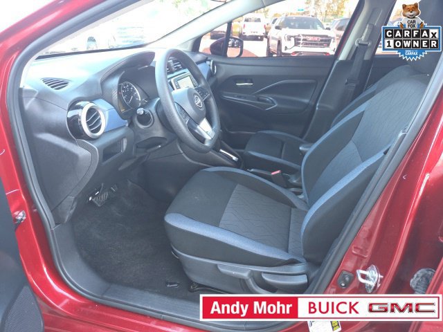 Used 2025 Nissan Versa SV w/ Trunk Package FWD image 24