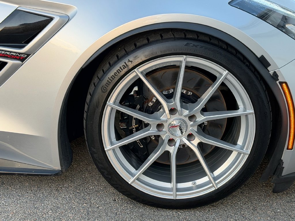 Used 2019 Chevrolet Corvette Grand Sport RWD image 6