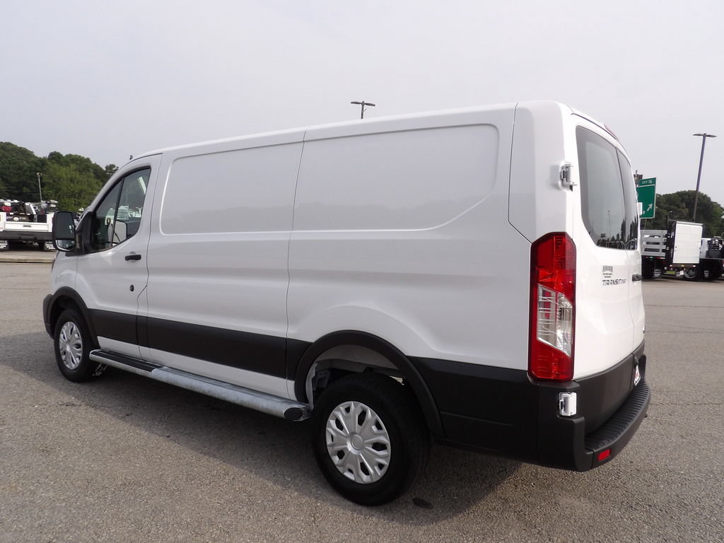Used 2025 Ford Transit 250 Low Roof w/ Exterior Upgrade Package RWD image 4