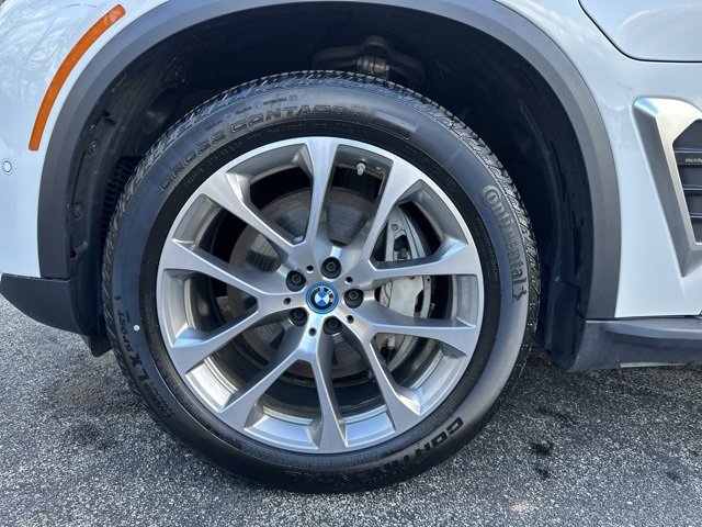 Used 2024 BMW X5 xDrive50e image 25