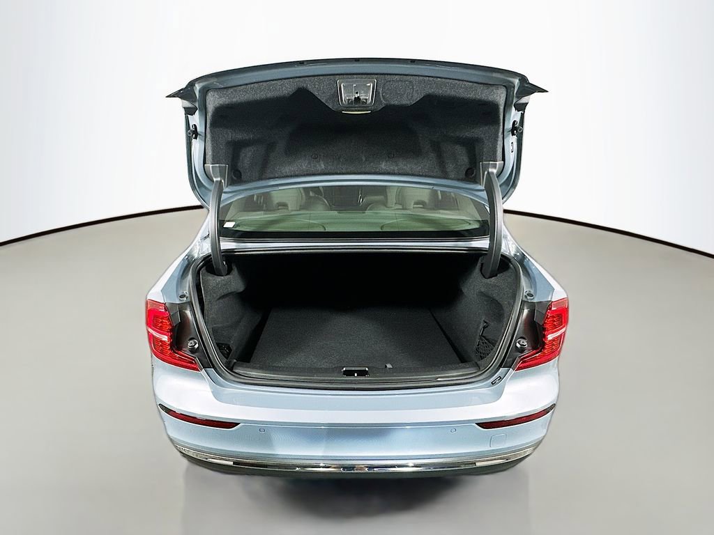 Used 2023 Volvo S60 B5 Ultimate image 30