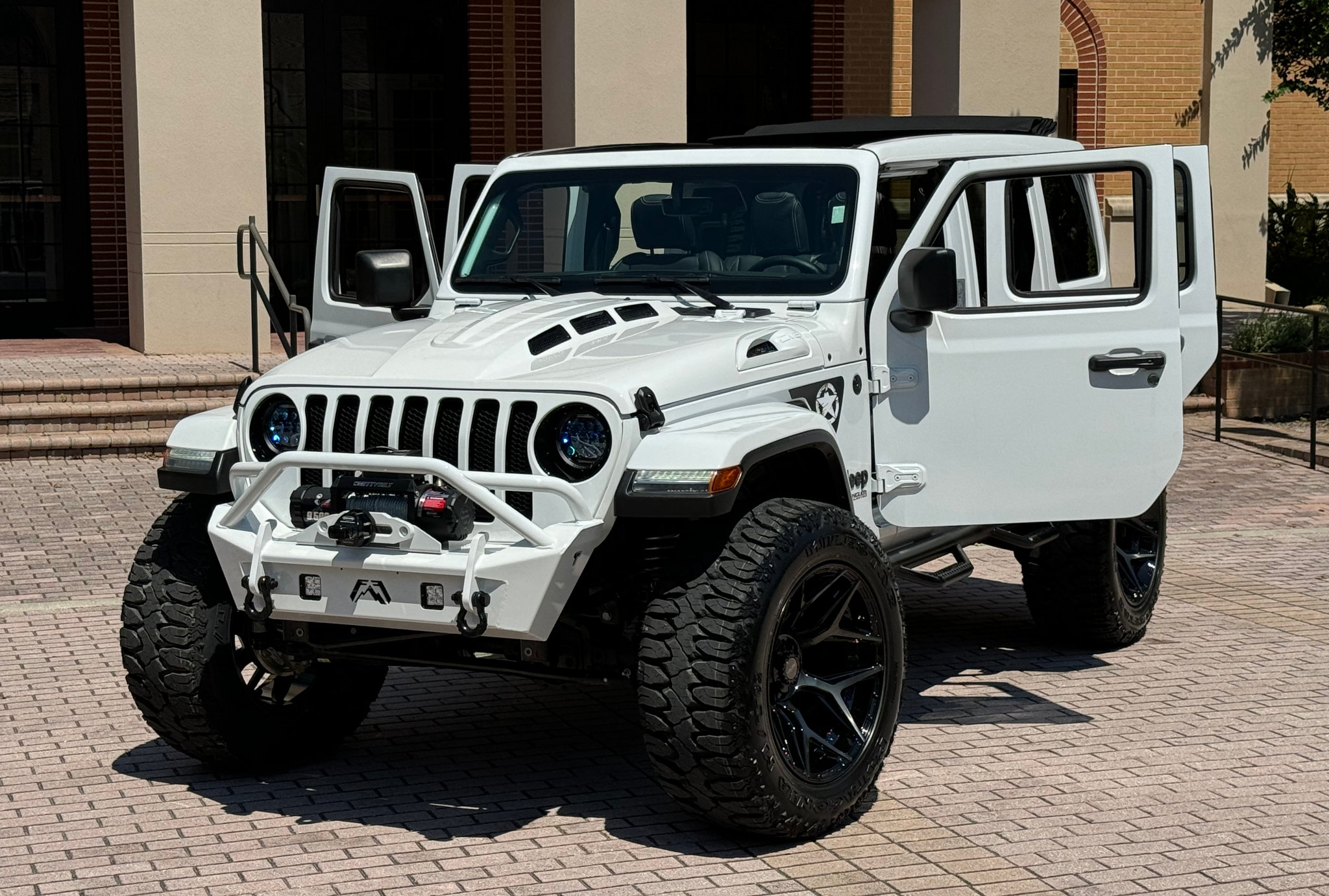 Used 2022 Jeep Wrangler Unlimited Sahara AWD/4WD image 64