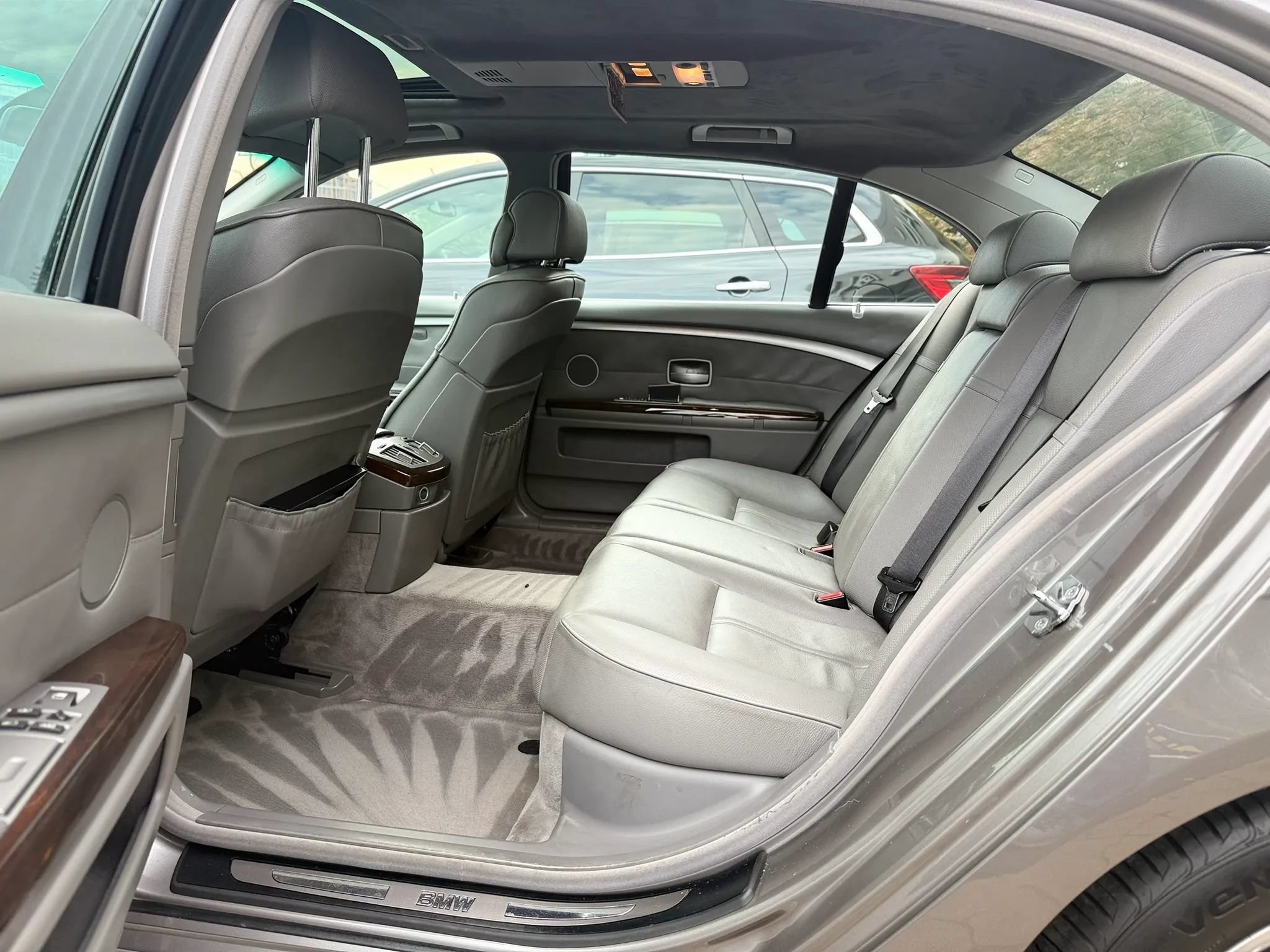 Used 2006 BMW 750Li RWD image 28