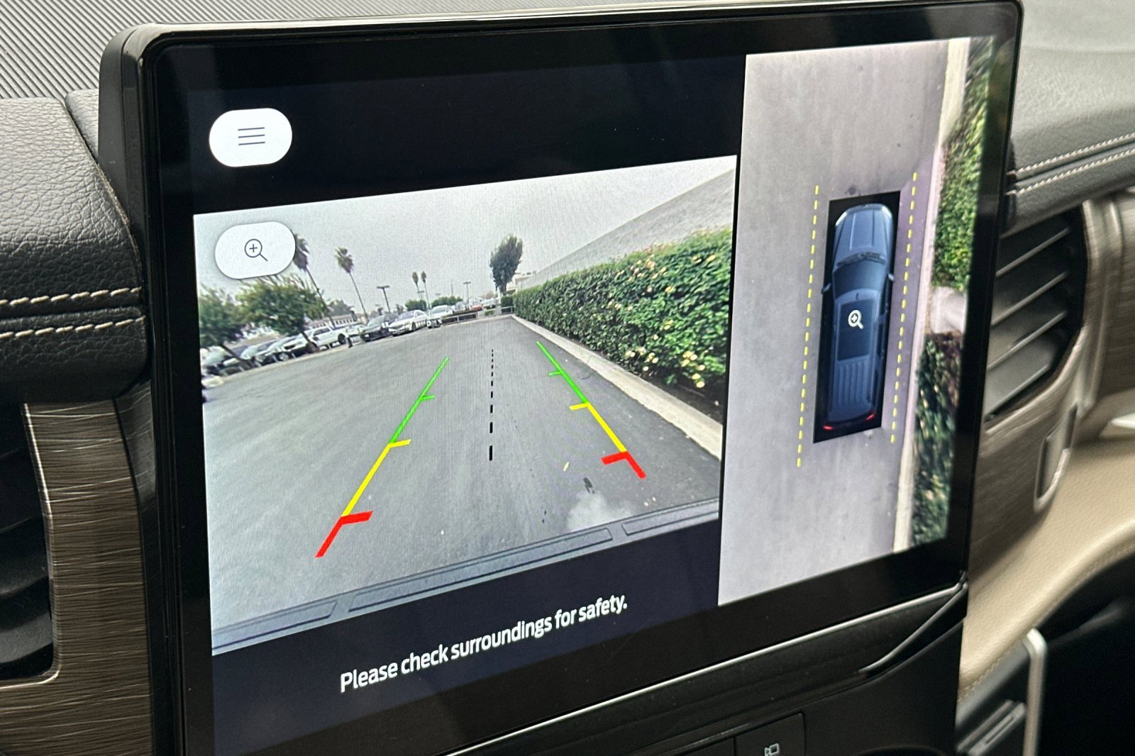 Used 2023 Ford Expedition Limited image 21