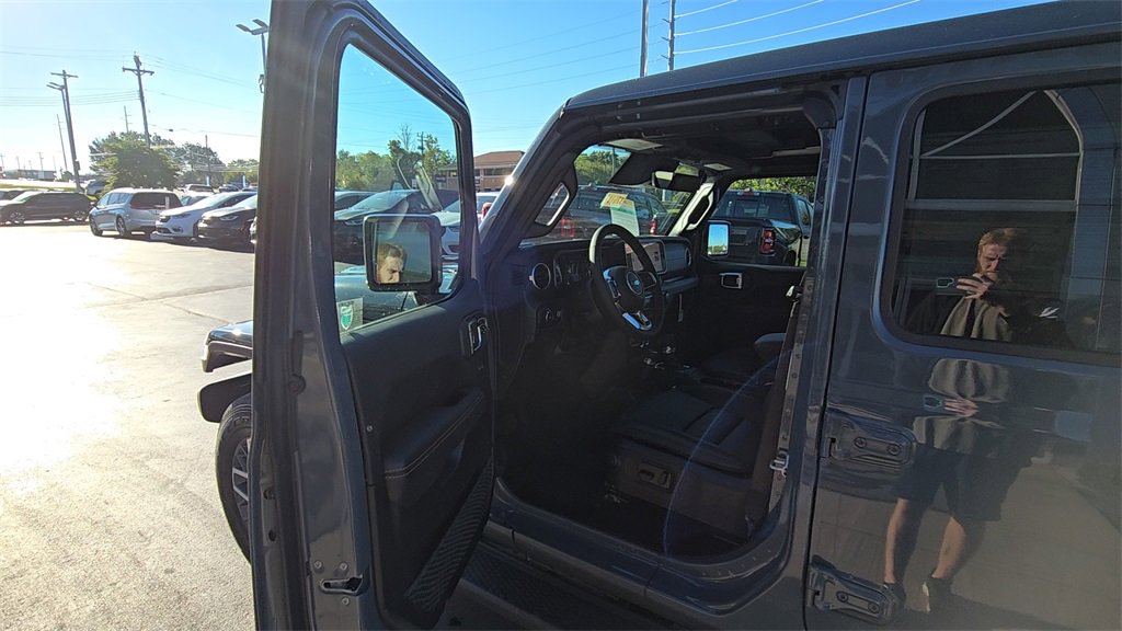 New 2026 Jeep Wrangler Sahara image 14
