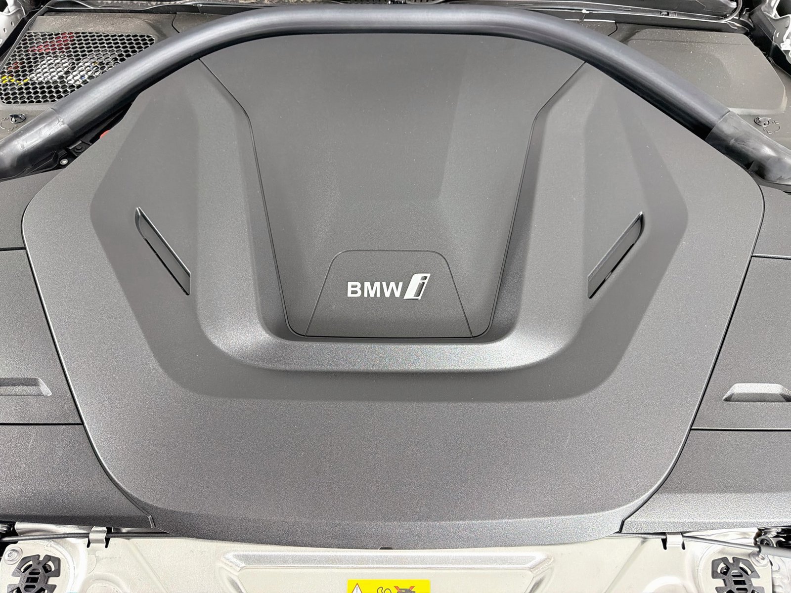 New 2026 BMW i4 eDrive40 w/ Parking Assistance Package RWD image 31