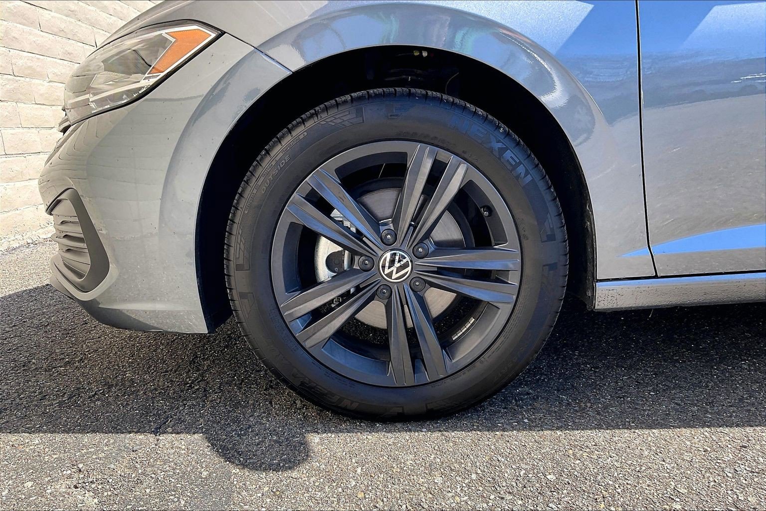 Certified 2024 Volkswagen Jetta SE w/ Panoramic Sunroof Package image 8