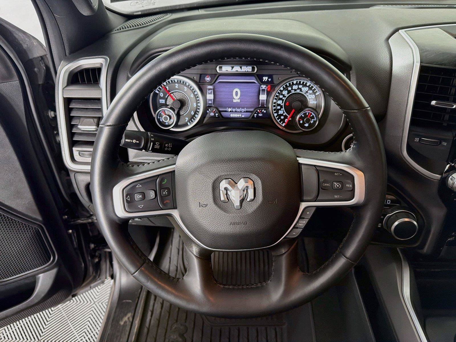 Used 2023 RAM 1500 Big Horn AWD/4WD image 3