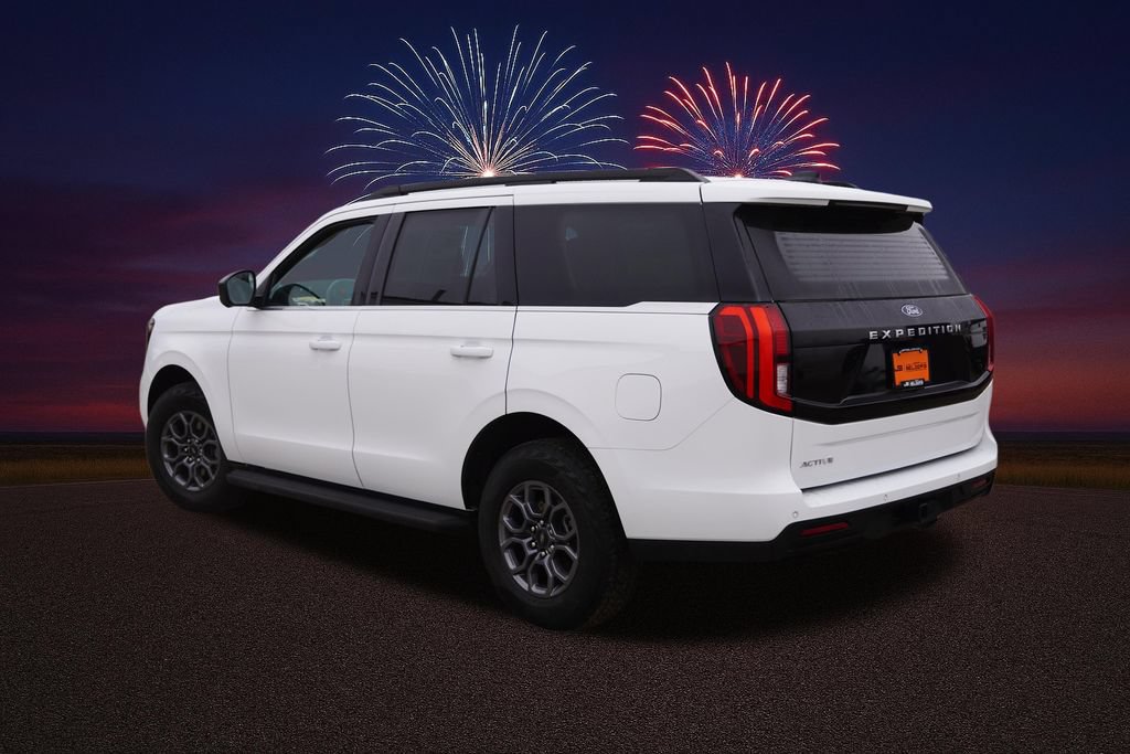 Certified 2025 Ford Expedition Active AWD/4WD image 7