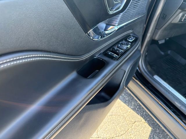 Used 2021 Lincoln Corsair AWD w/ Towing Package I image 13