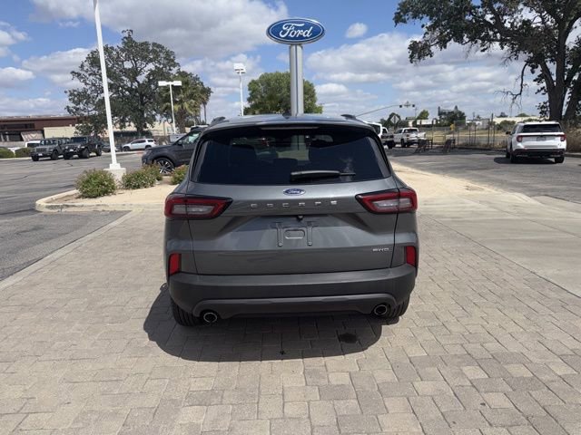 Used 2025 Ford Escape ST-Line AWD/4WD image 4