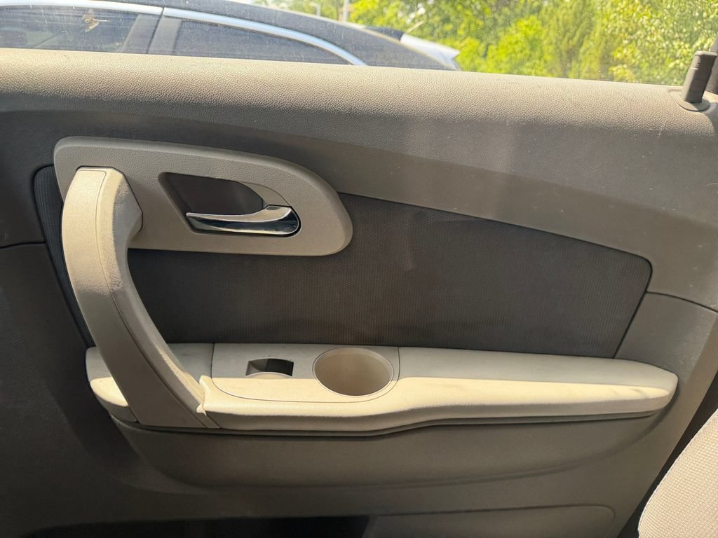 Used 2012 Chevrolet Traverse LS FWD image 33