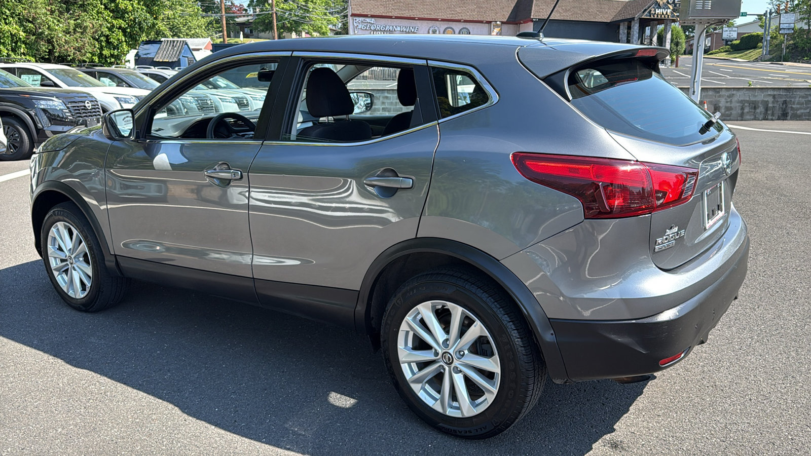 Used 2019 Nissan Rogue Sport S w/ Appearance Package AWD/4WD image 21