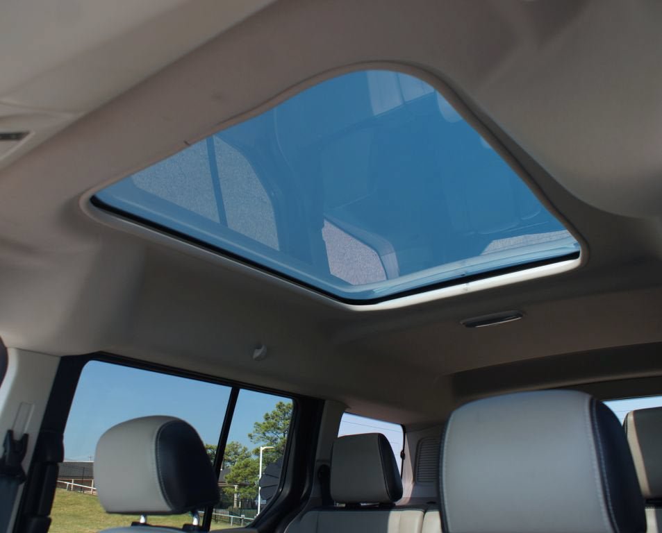 Used 2018 Ford Transit Connect Titanium w/ Titanium Premium Package FWD image 6