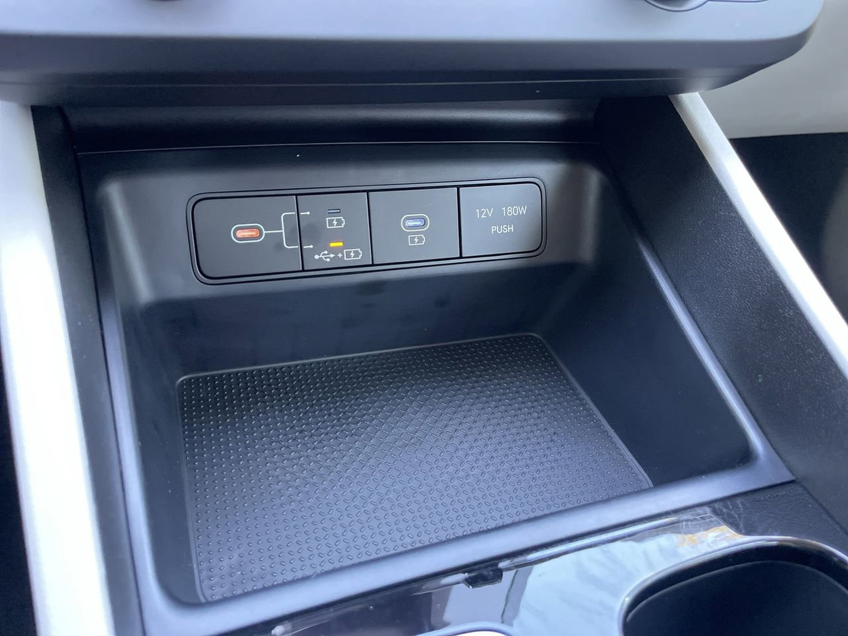Certified 2026 Hyundai Tucson SE FWD image 28