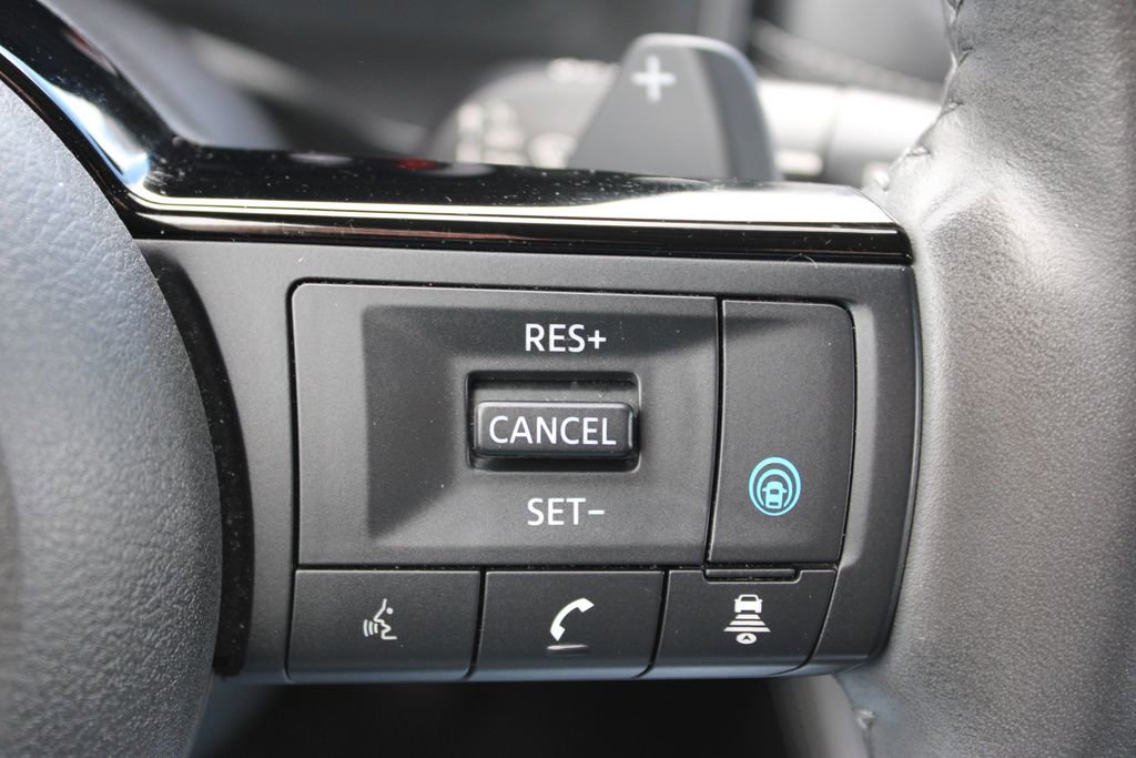 Used 2022 Nissan Rogue Platinum w/ Head-Up Display Package image 29