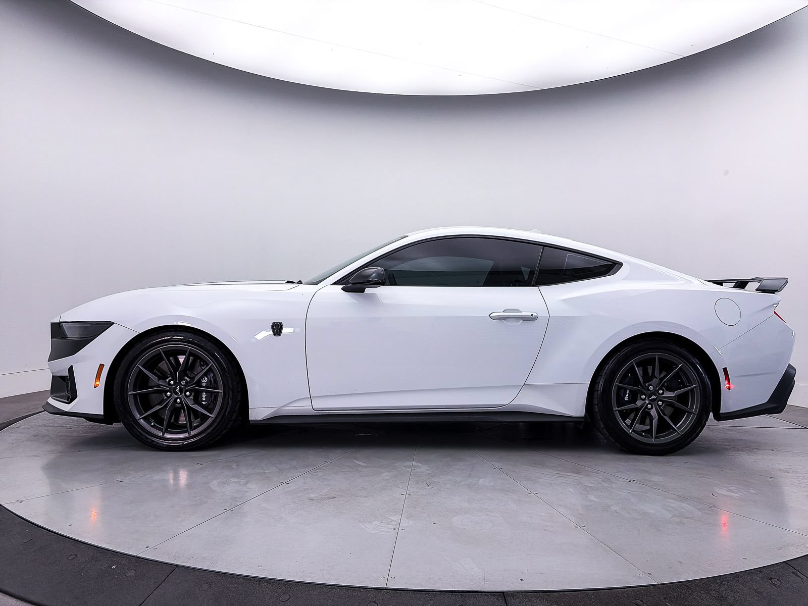 Used 2024 Ford Mustang Dark Horse RWD image 39