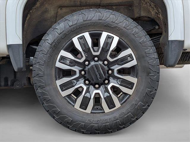 Used 2024 GMC Sierra 2500 Denali Ultimate w/ Max Trailering Package image 9