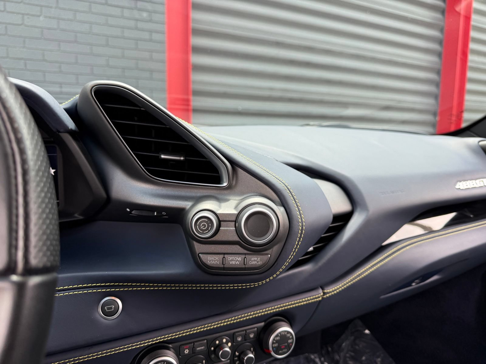 Used 2017 Ferrari 488 GTB RWD image 31