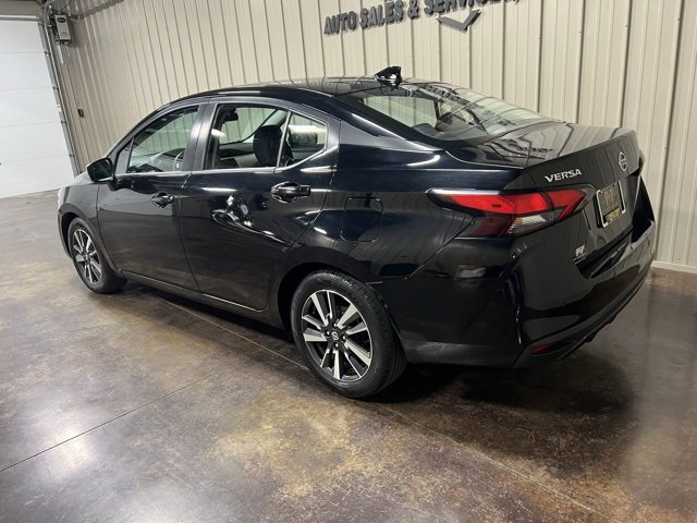 Used 2021 Nissan Versa SV image 5