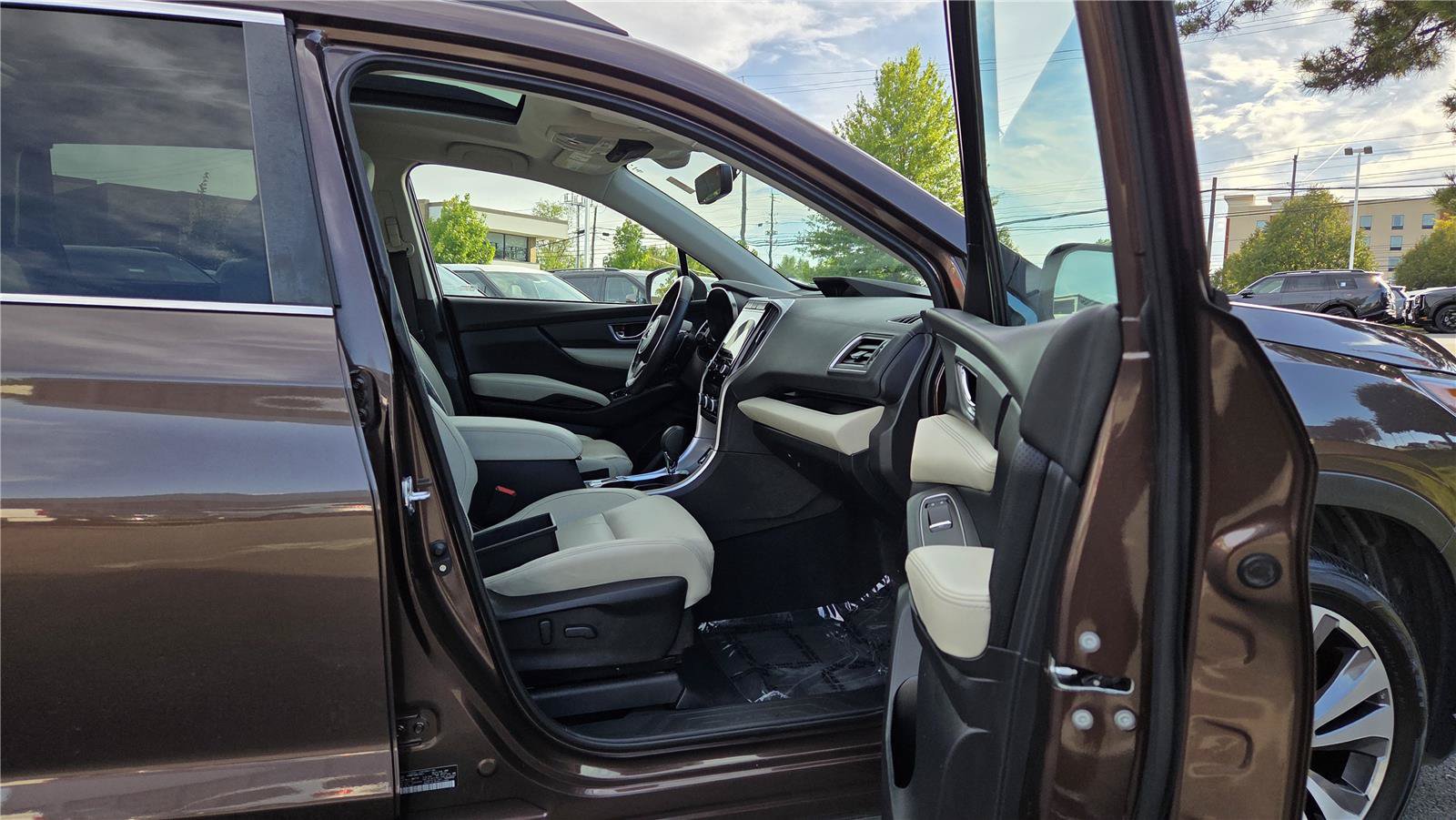 Used 2021 Subaru Ascent Limited w/ Technology Package AWD/4WD image 33