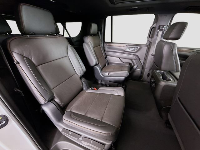 Used 2023 Chevrolet Suburban High Country AWD/4WD image 31