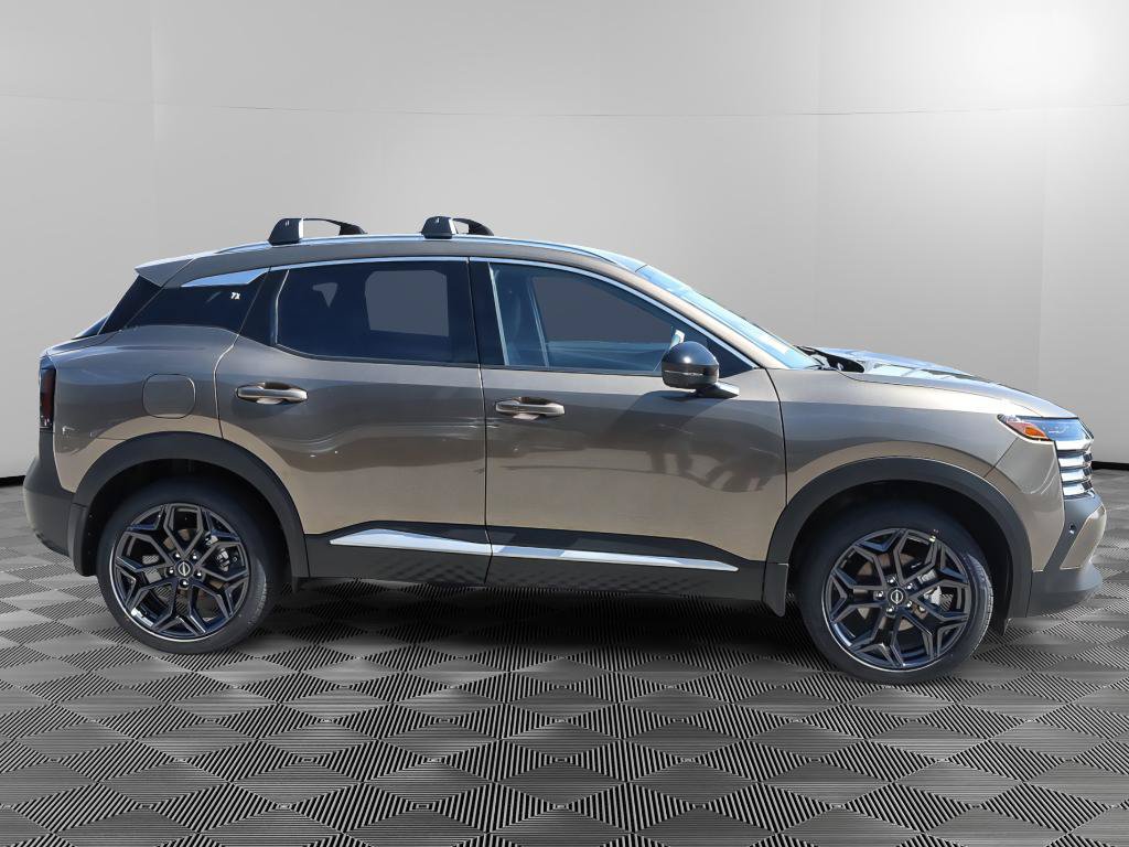 New 2026 Nissan Kicks SR w/ Cold Weather Package AWD/4WD image 8