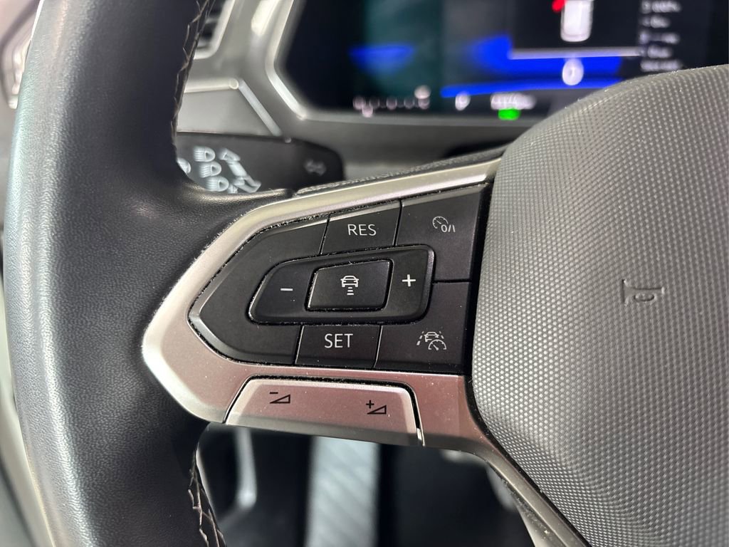 Used 2022 Volkswagen Tiguan SE image 31