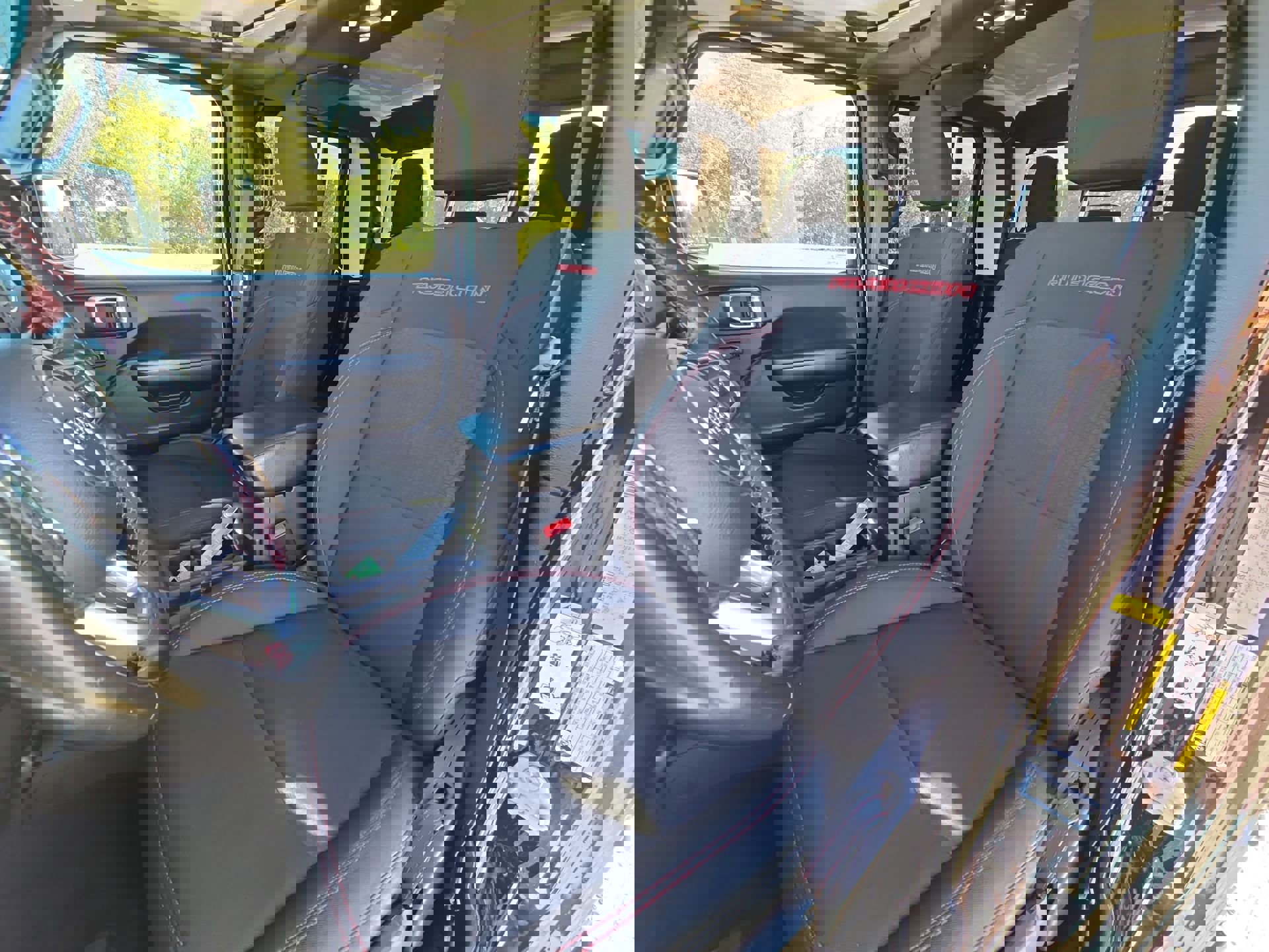 Used 2020 Jeep Gladiator Rubicon image 12