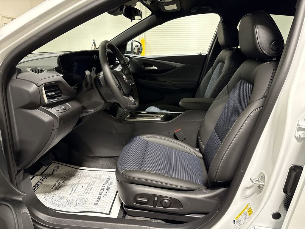 New 2026 Buick Envista Sport Touring w/ Convenience I Package FWD image 19