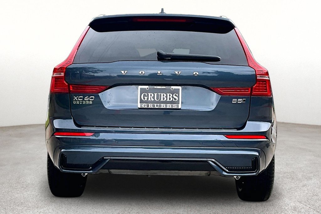 Certified 2025 Volvo XC60 B5 Ultra w/ Protection Package Premier AWD/4WD image 5