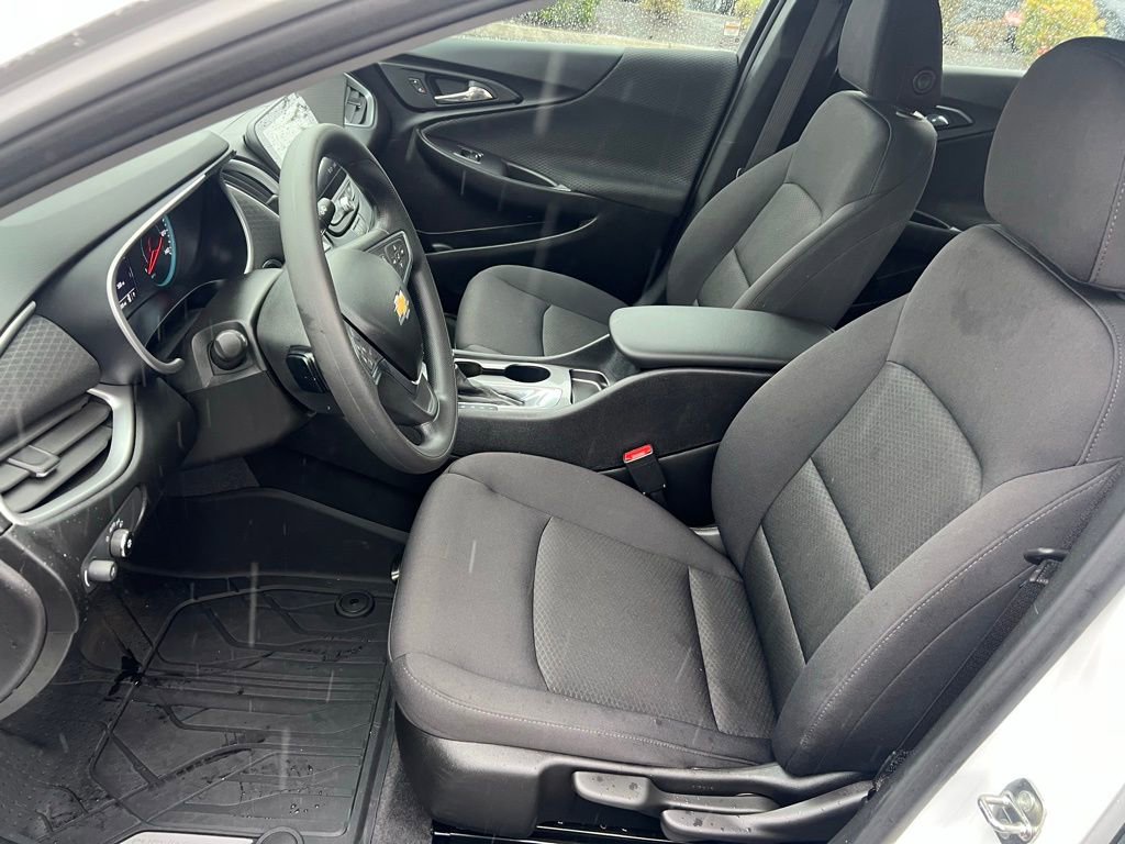 Used 2022 Chevrolet Malibu LS w/ LPO, Floor Liner Package FWD image 13