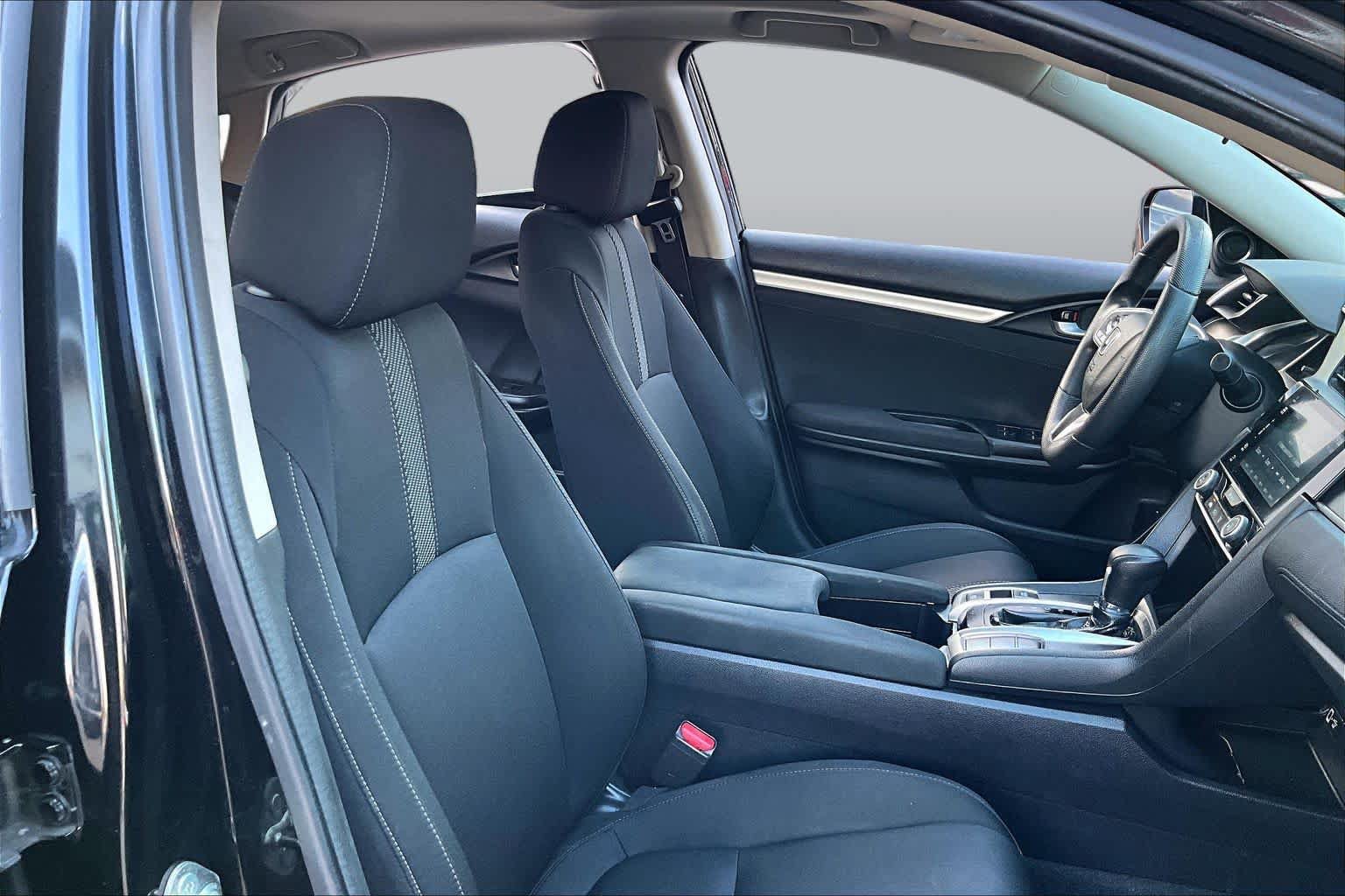 Used 2018 Honda Civic EX image 9