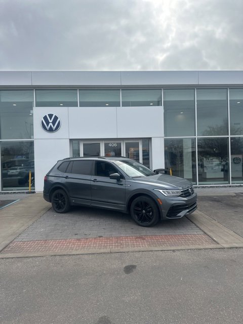 Used 2022 Volkswagen Tiguan SE R-Line