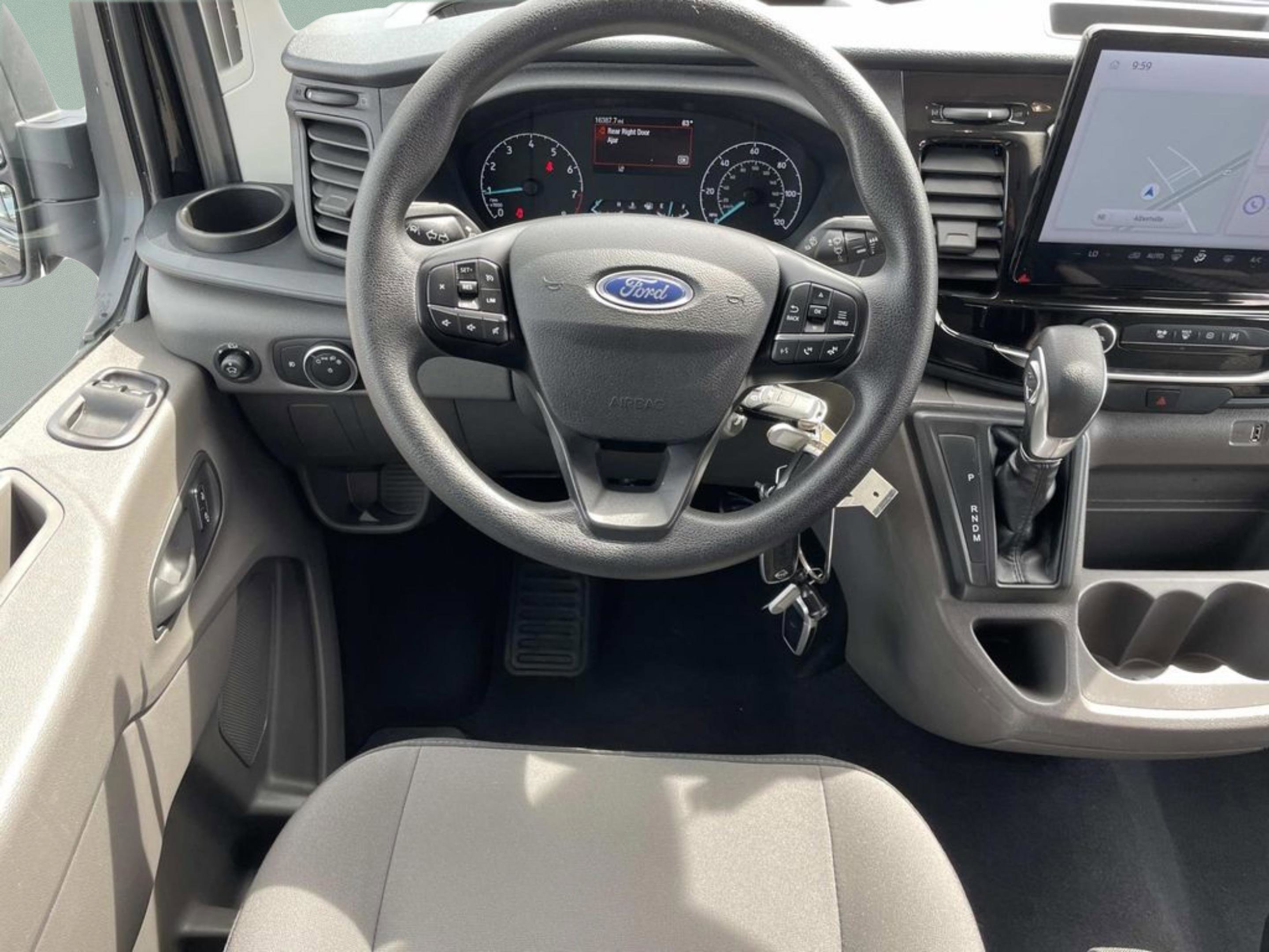 Used 2025 Ford Transit 350 XLT RWD image 13