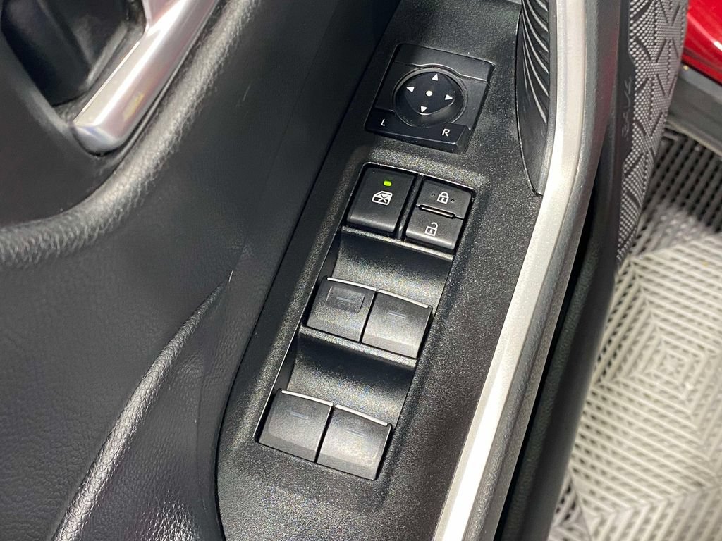 Used 2023 Toyota RAV4 XLE FWD image 20