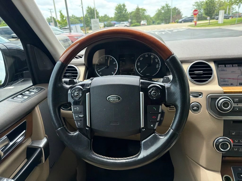 Used 2016 Land Rover LR4 HSE AWD/4WD image 15