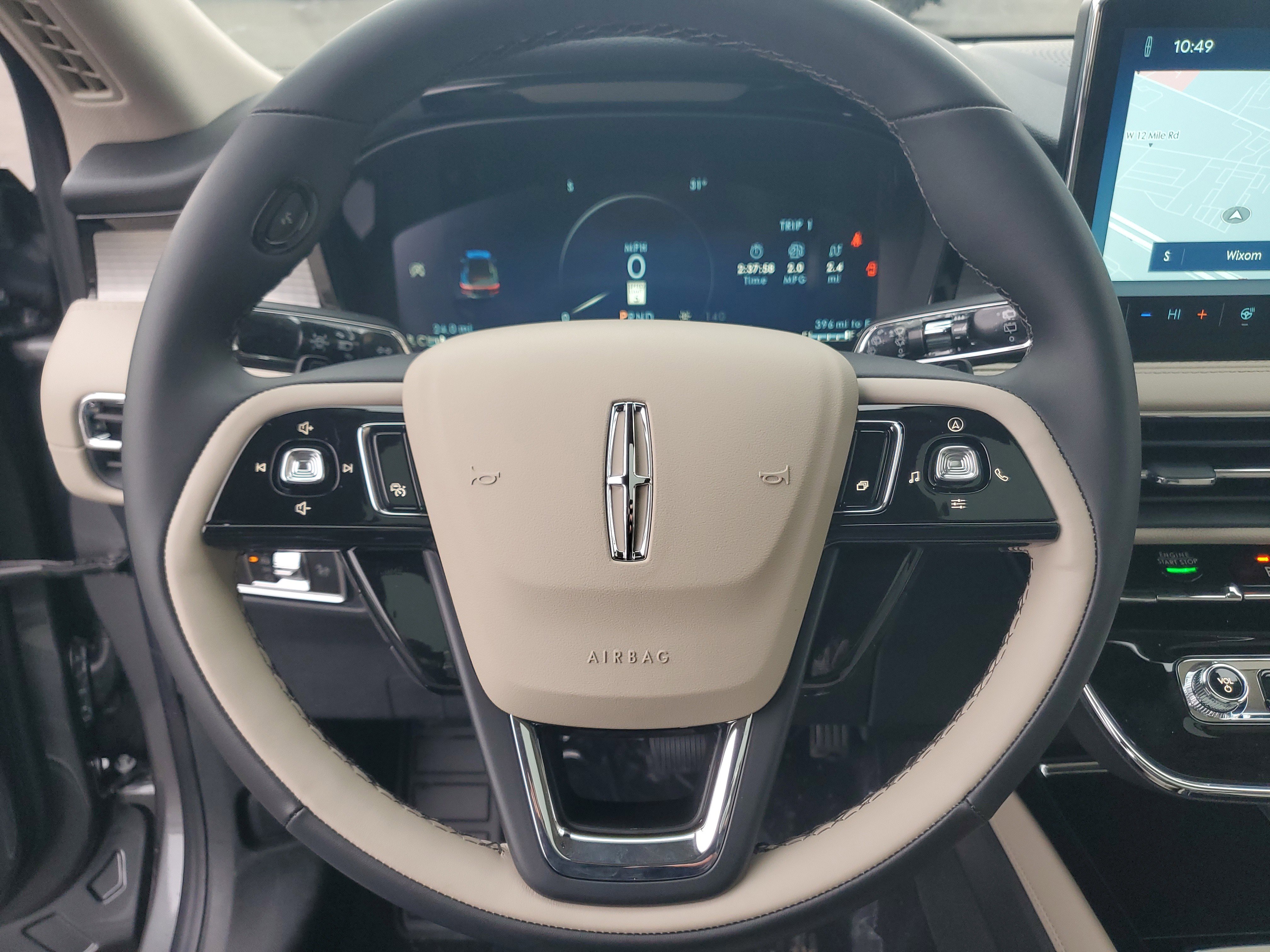 New 2026 Lincoln Corsair Premiere image 16