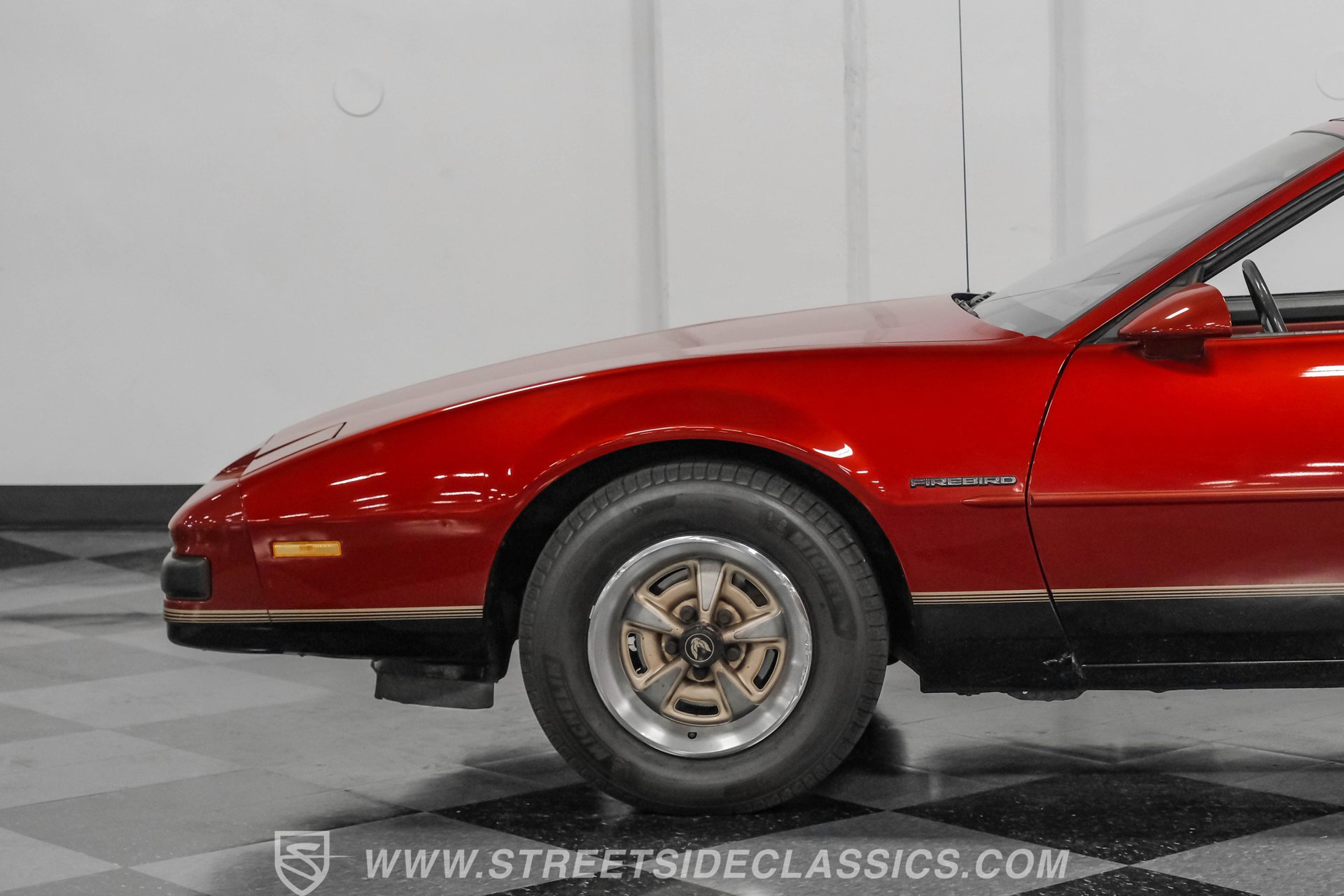 Used 1987 Pontiac Firebird Coupe image 20