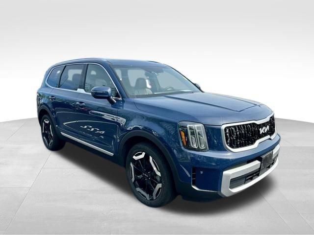 Used 2024 Kia Telluride EX w/ EX Captain's Chair Package FWD image 10