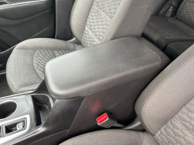 Used 2018 Chevrolet Equinox LT image 28