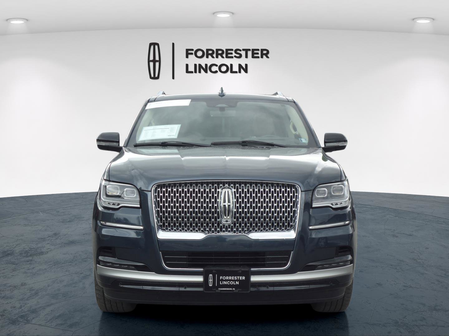 Certified 2024 Lincoln Navigator Reserve AWD/4WD image 8
