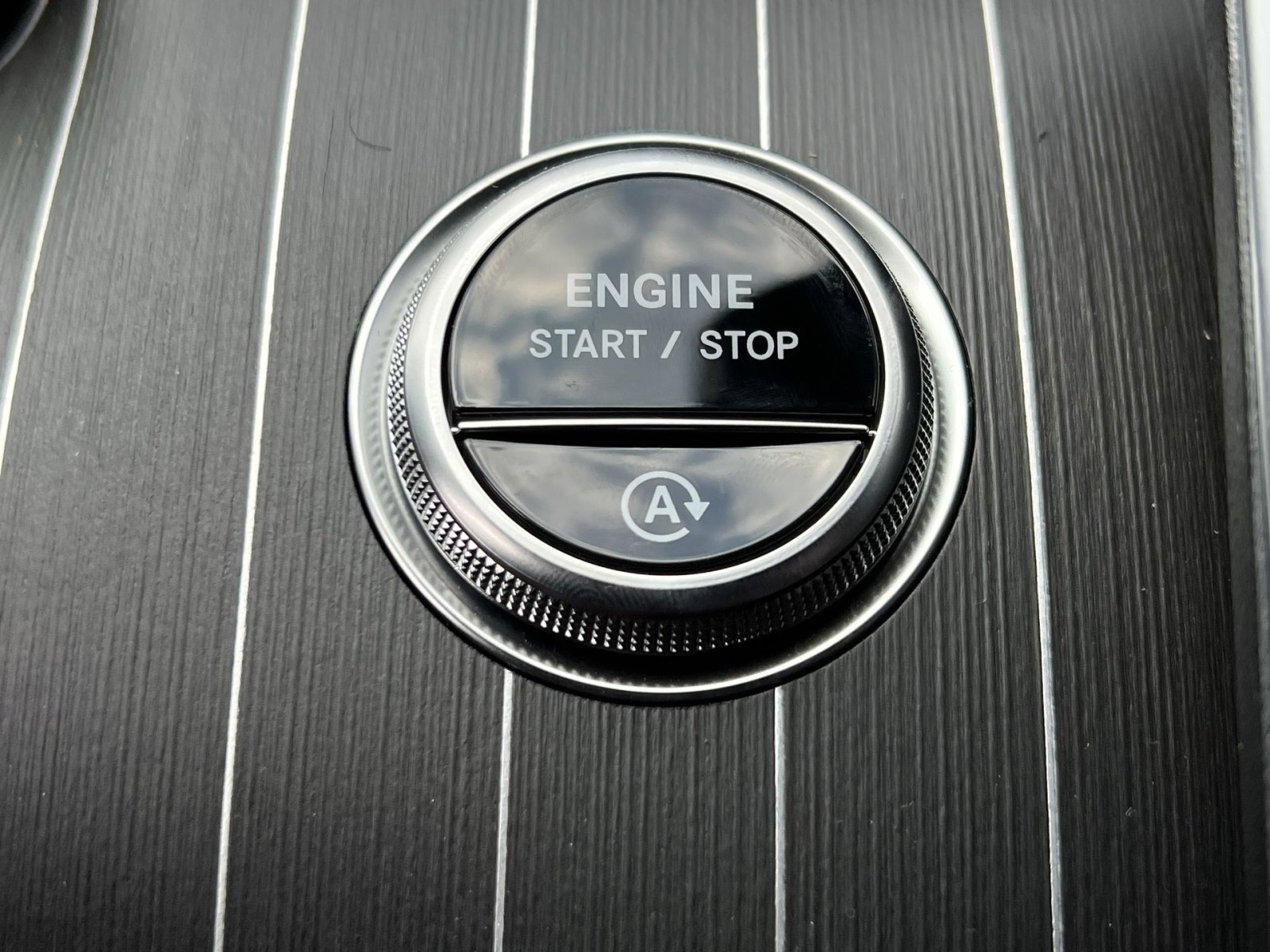 New 2025 Mercedes-Benz C 300 4MATIC Sedan image 31