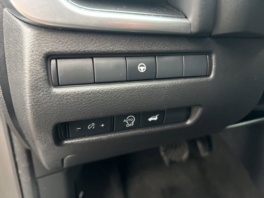 Certified 2024 Nissan Rogue SV image 51