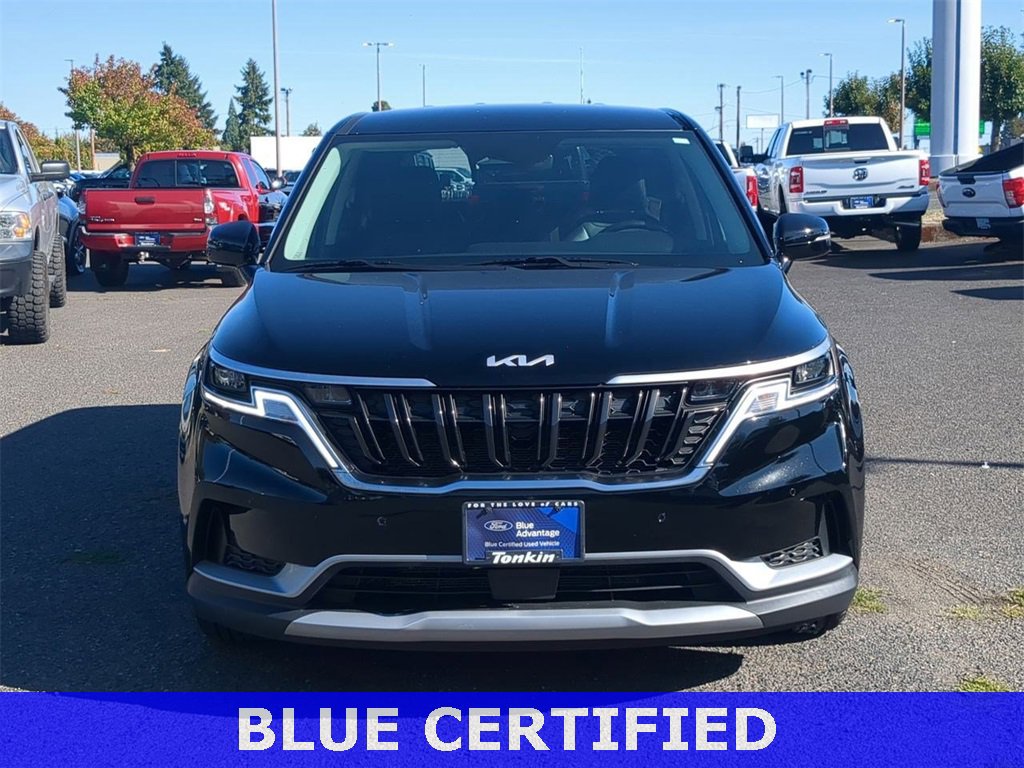 Used 2024 Kia Carnival EX image 8