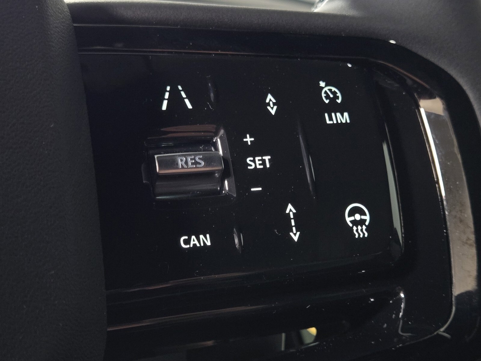 New 2026 Land Rover Range Rover Evoque Dynamic SE image 26