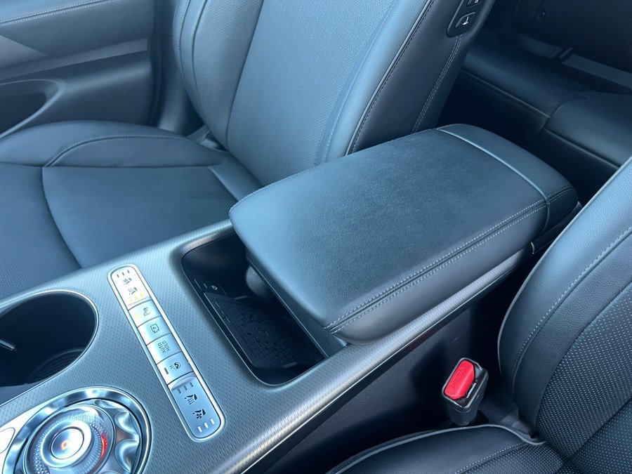 Used 2023 Genesis GV60 Advanced image 38