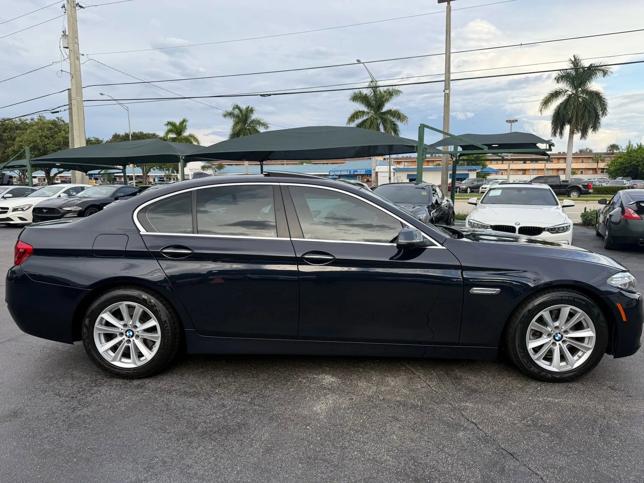 Used 2016 BMW 528i Sedan image 7