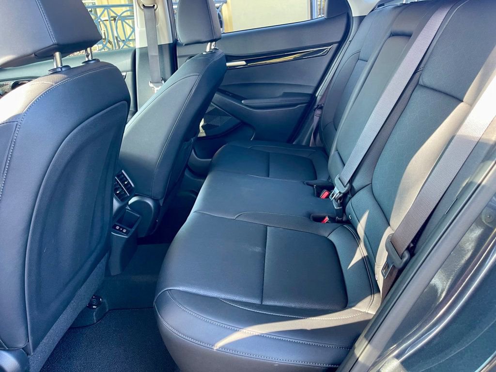 Used 2025 Kia Seltos SX w/ SX Sunroof Package image 12